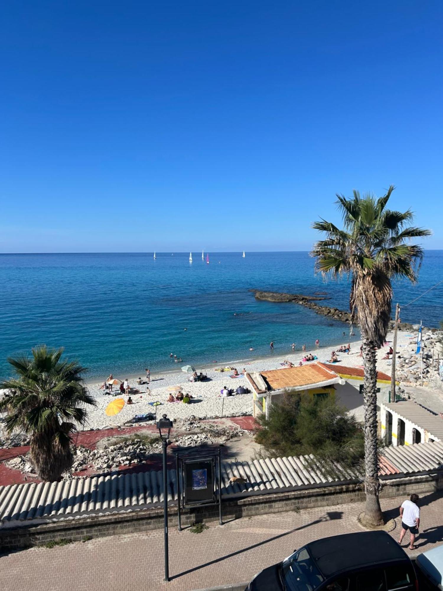 Arcobaleno Tropea Centro Acomodação com café da manhã Exterior foto